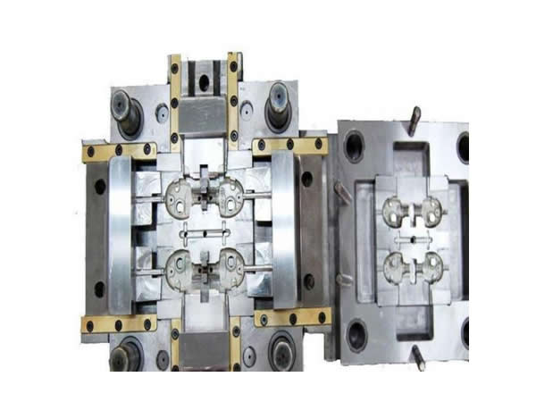 智能機(jī)器人模具