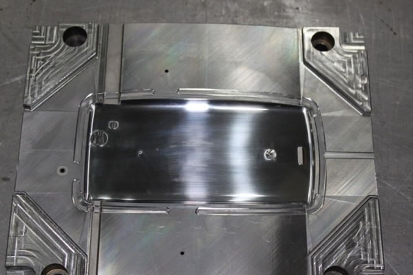 雙色模具材料選擇要滿足什么要求